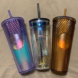 3 venti Starbucks cups